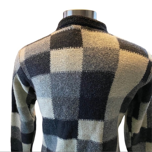 L.L. Bean Black and Cream Checkered Cardigan - Picture 6 of 7